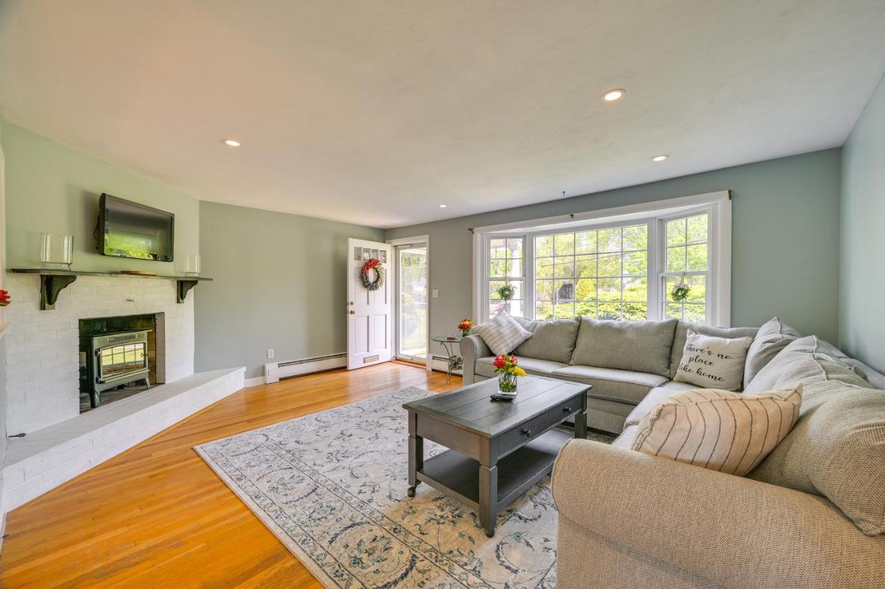 Appartamento Marblehead Retreat With Sprawling Yard And Gas Grill! Esterno foto