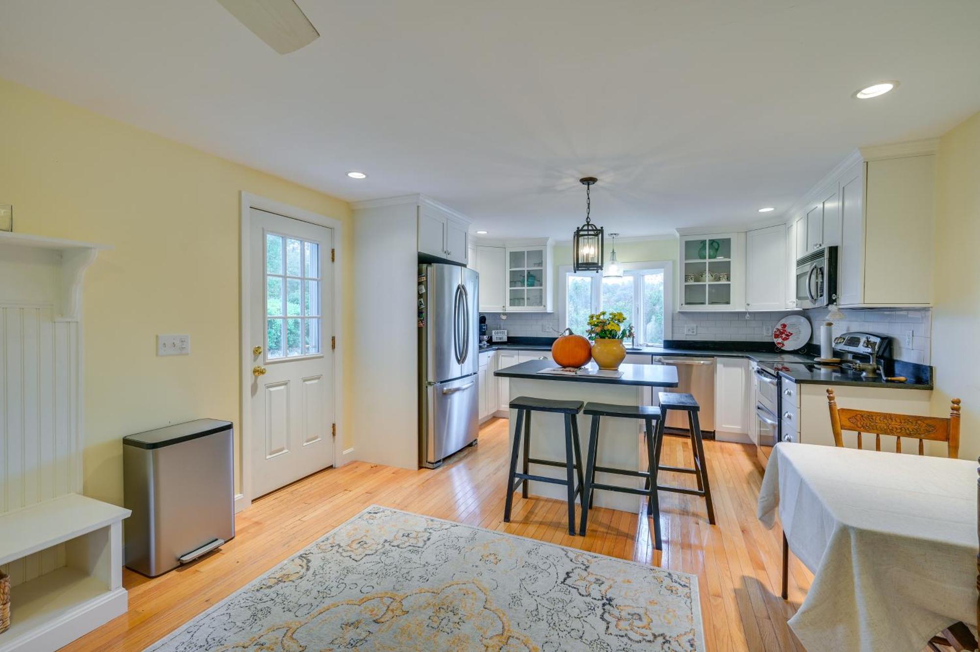 Appartamento Marblehead Retreat With Sprawling Yard And Gas Grill! Esterno foto