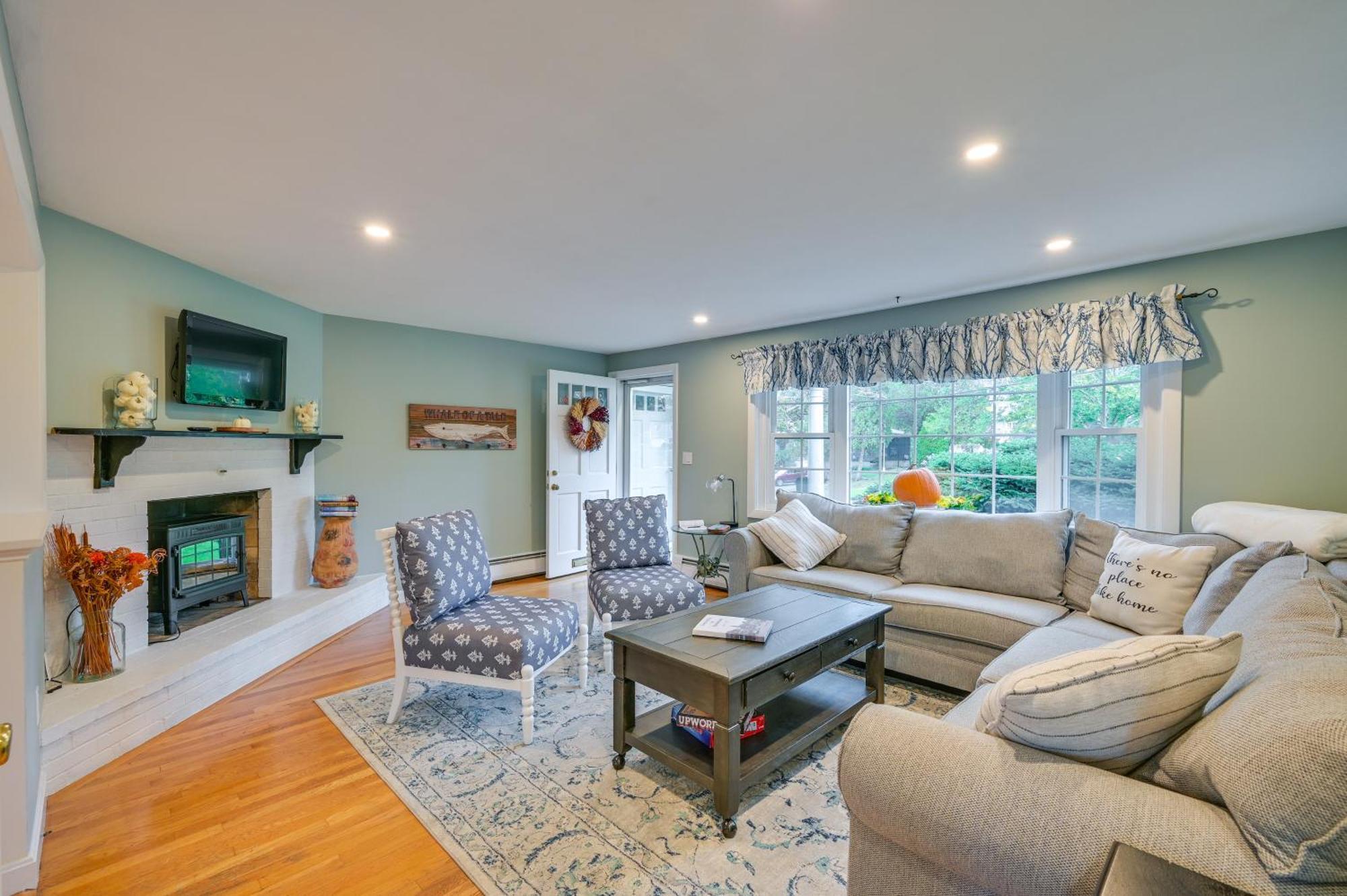 Appartamento Marblehead Retreat With Sprawling Yard And Gas Grill! Esterno foto